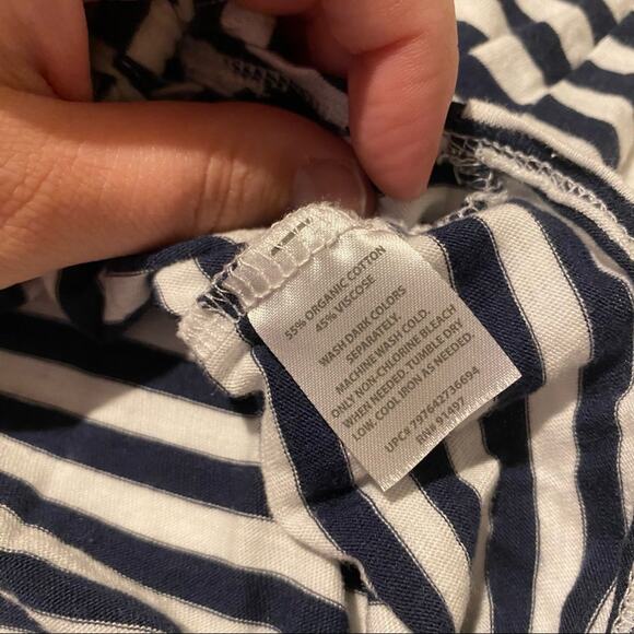 Green Envy Striped Front Knot Top Size Medium - Picture 6 of 7